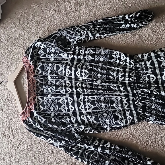 Classy with sass romper - Picture 4 of 4